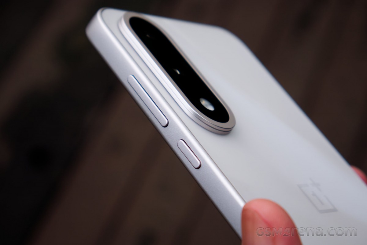 OnePlus Nord 5 in for review