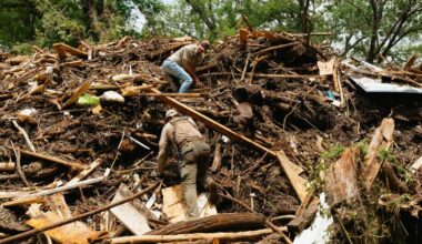 Live updates: Texas flooding death toll, latest Camp Mystic news