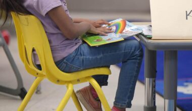 A good book can help your child avoid the ‘summer slide.’ Here’s how. – KIRO 7 News Seattle