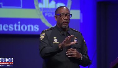 Jacksonville Sheriff answers community questions on viral traffic stop at town hall meeting – Action News Jax