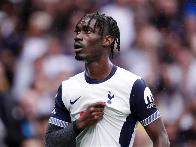 Tottenham transfer news: Yves Bissouma 'makes exit decision' after Jose Mourinho contact