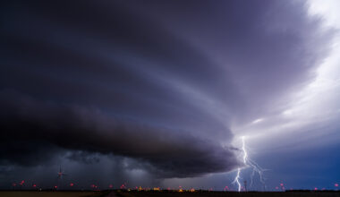Severe weather over Dodge City, KS. (iStock │ #2164218804 - EyeEm Mobile GmbH)