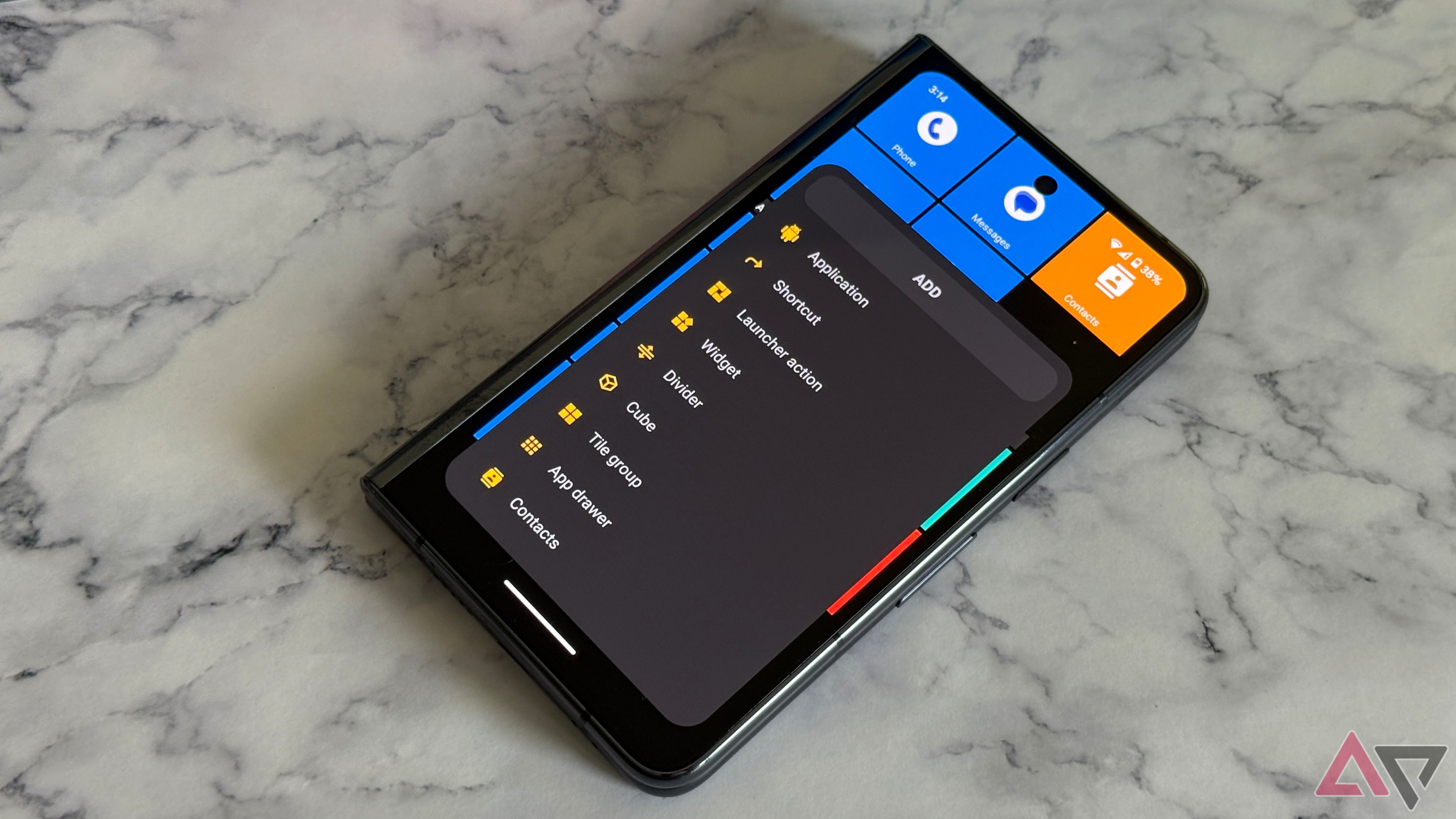 Square Home options menu when adding a tile on the Google Pixel Fold