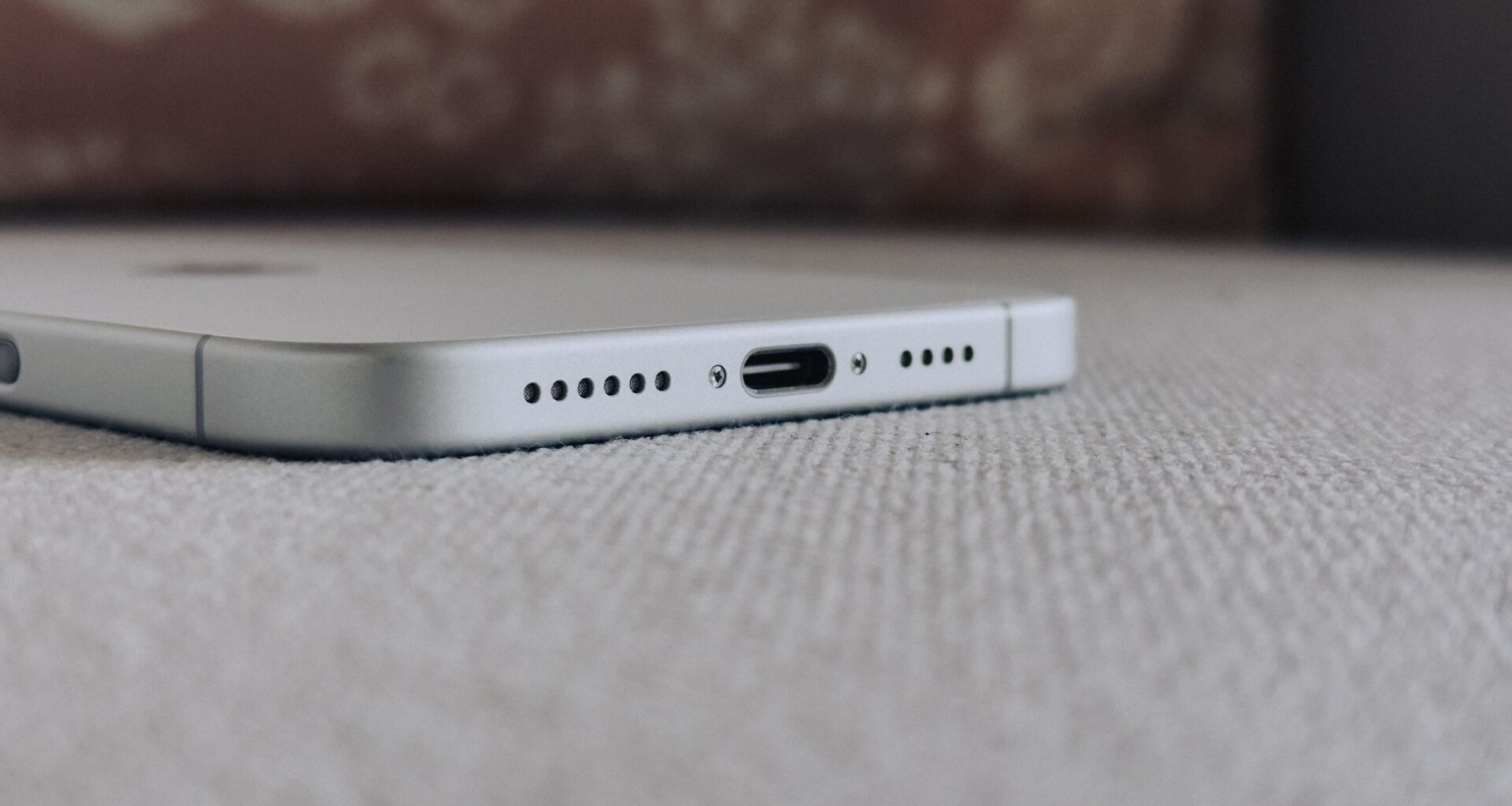 Did You Know You Can Plug These 10 Devices Into Your Smartphone’s Charging Port?