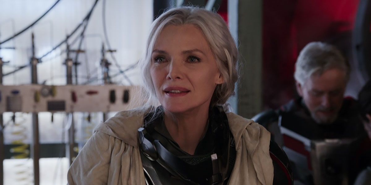 Janet Van Dyne inside Hank's lab In Ant-Man And The Wasp