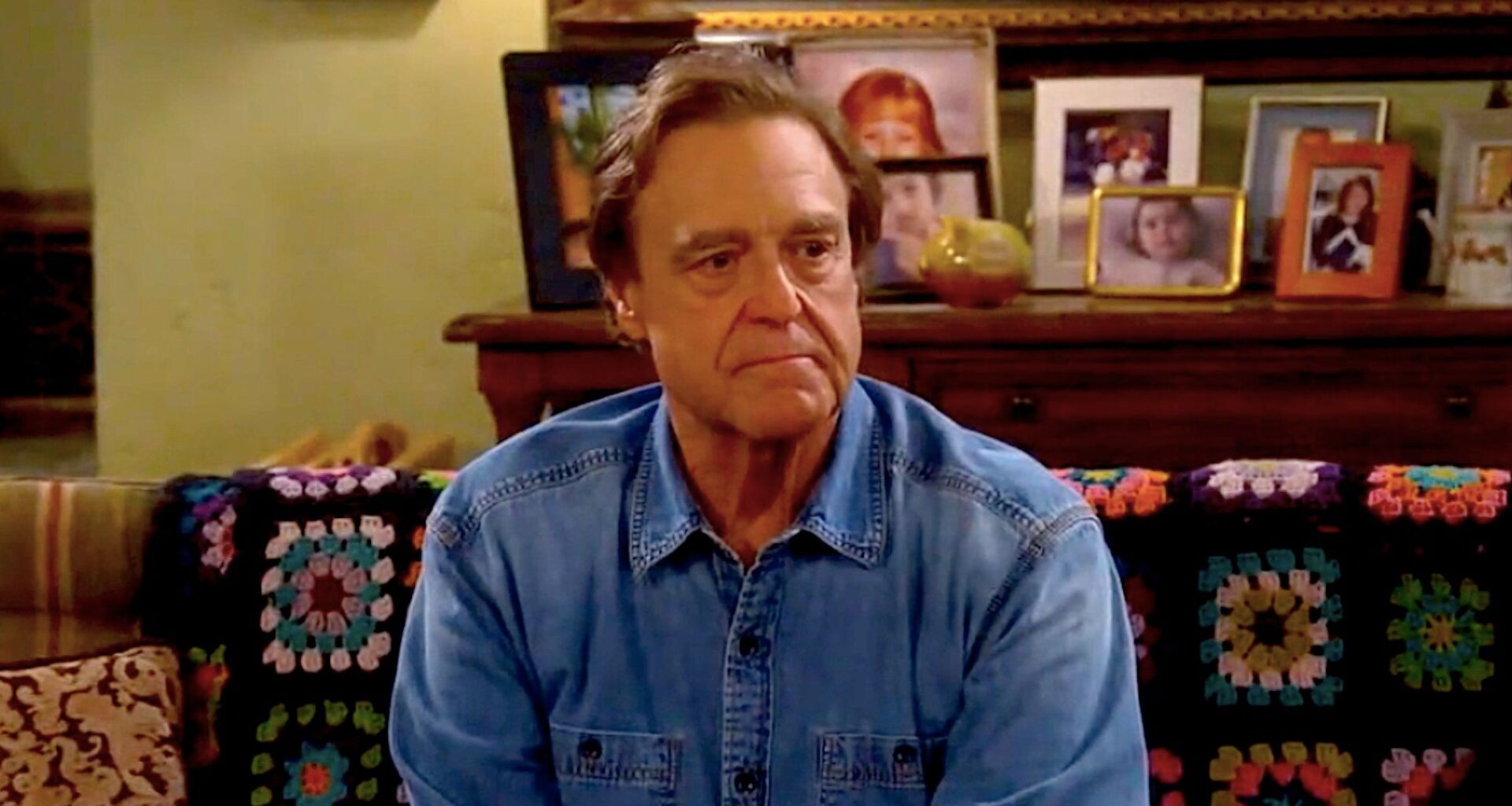 The Conners Star Breaks Their Silence About Dan's Emotional Final Scene In The Roseanne Spinoff