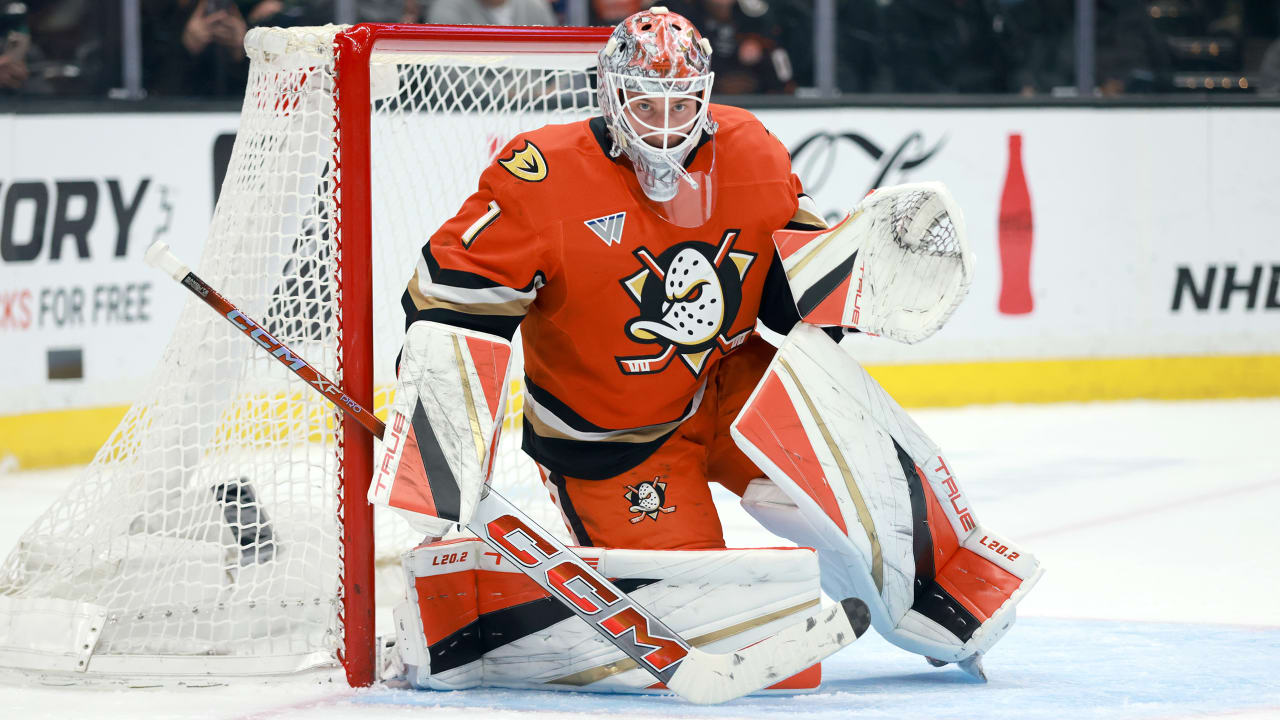 Dostal signs 5-year contract with Ducks, avoids arbitration hearing