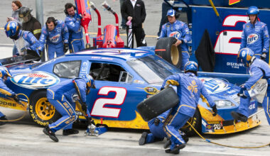 Why NASCAR Uses These Unique Jacks, And How They're So Fast