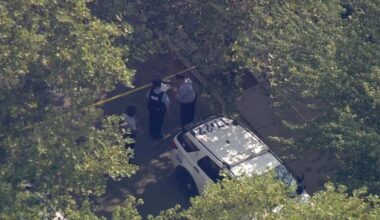 Off-duty officer stabbed in South Philadelphia; suspect arrested, police say