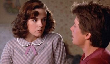 Why Lea Thompson Never Showed Back to the Future to Her Now-Famous Daughters