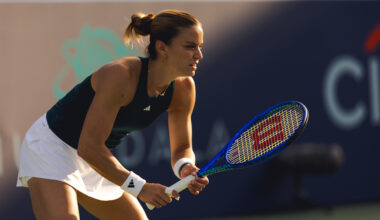 Sakkari looks like herself again; beats No. 2 Navarro in Washington