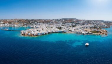 Signs of tourism slowdown | eKathimerini.com