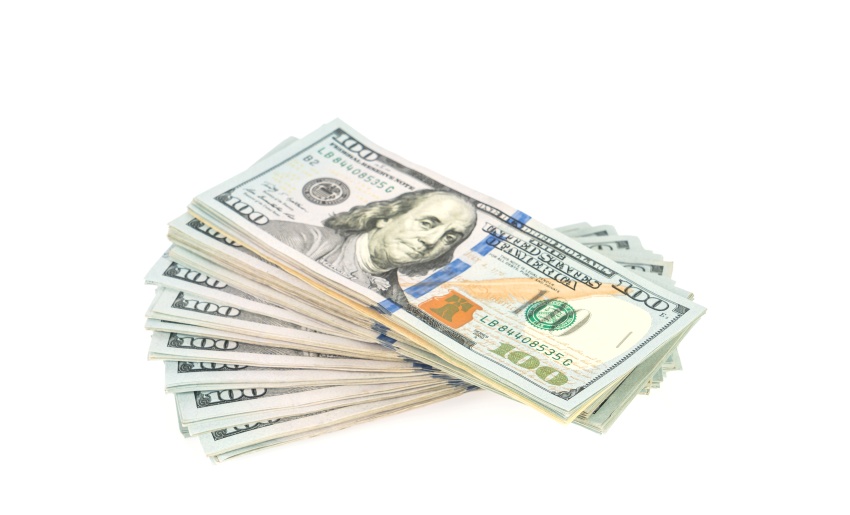 U.S. Dollar Decline Makes European Travel Pricier For Americans