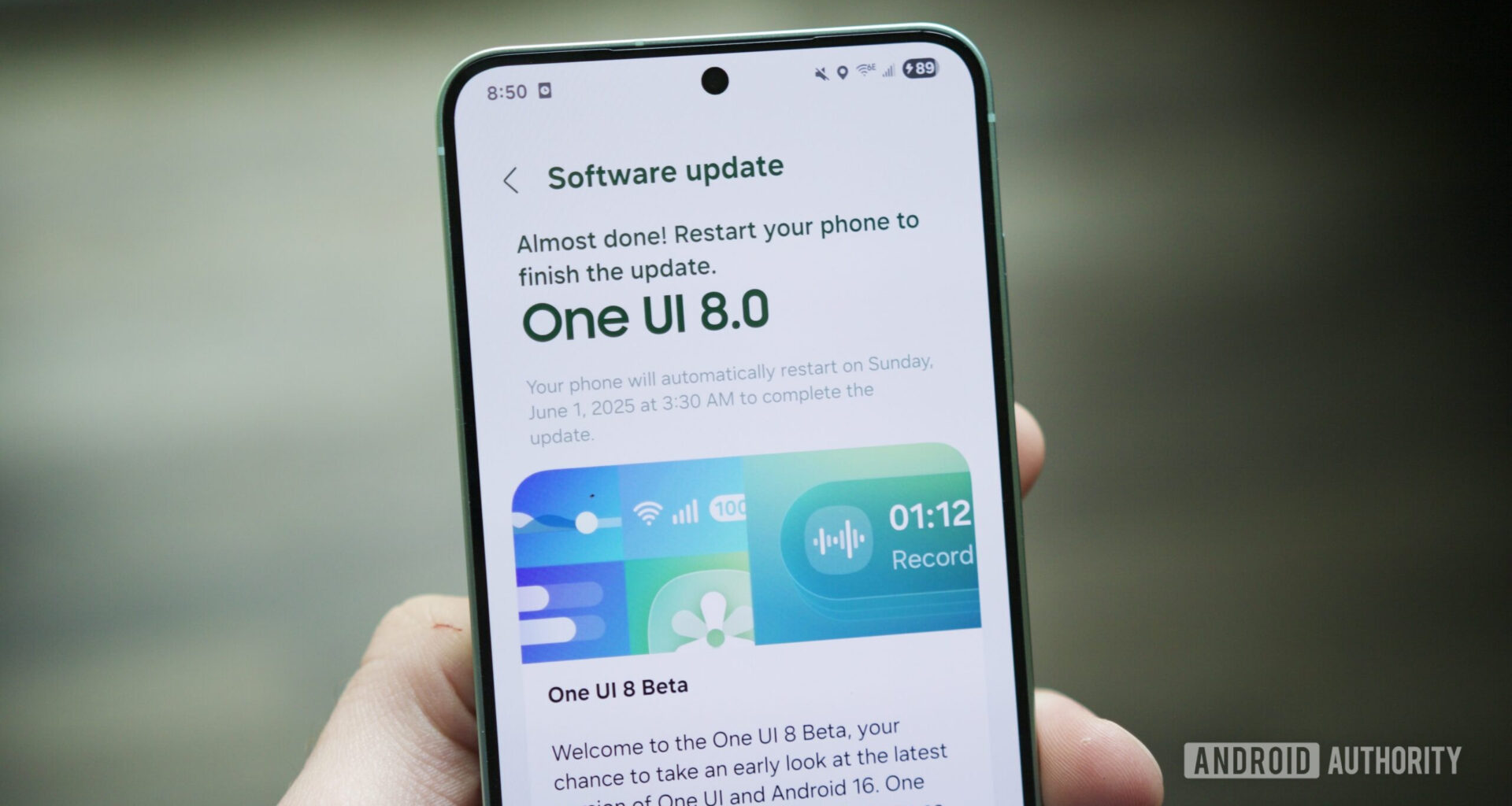A Galaxy S25 downloading the One UI 8 beta.