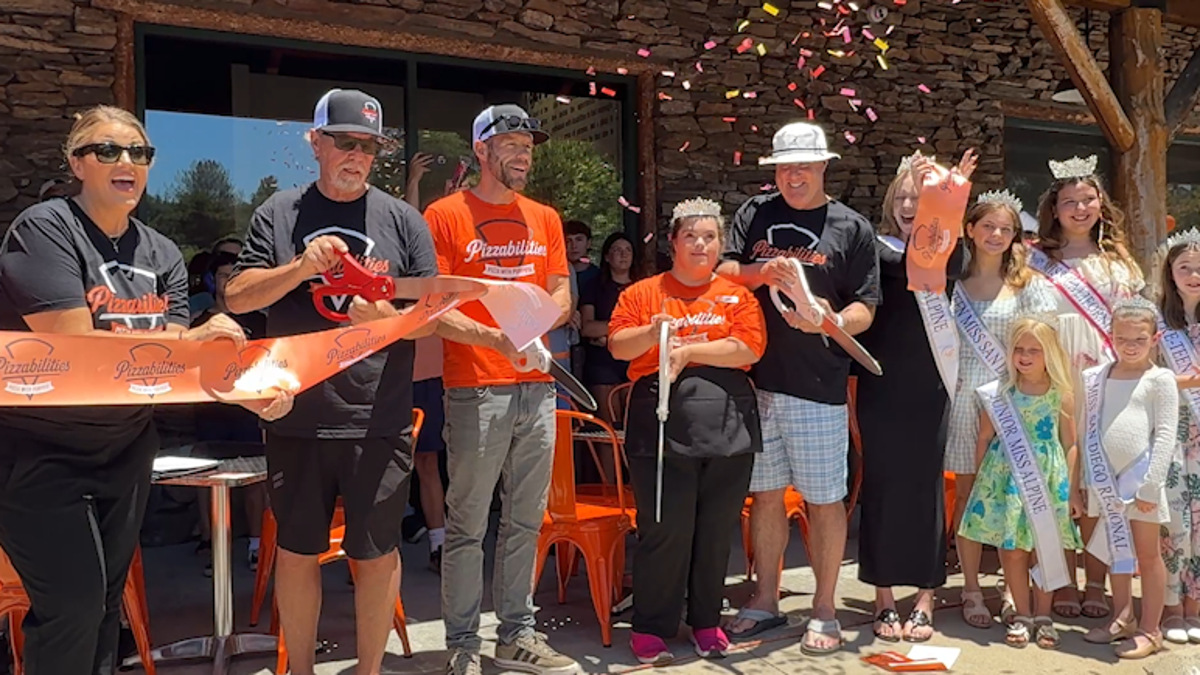 New pizza shop ‘Pizzabilities’ in Alpine employs disabled young adults – NBC 7 San Diego