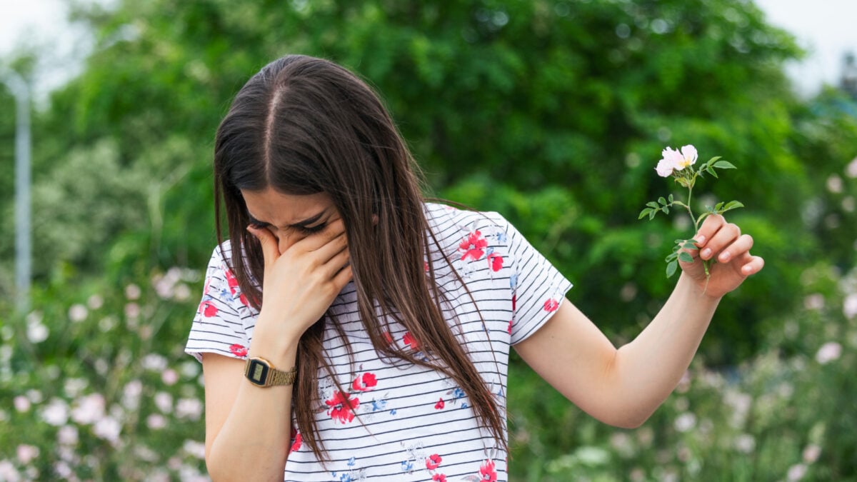 This ‘Molecular Shield’ Might Stop Pollen Before It Wrecks Your Nose