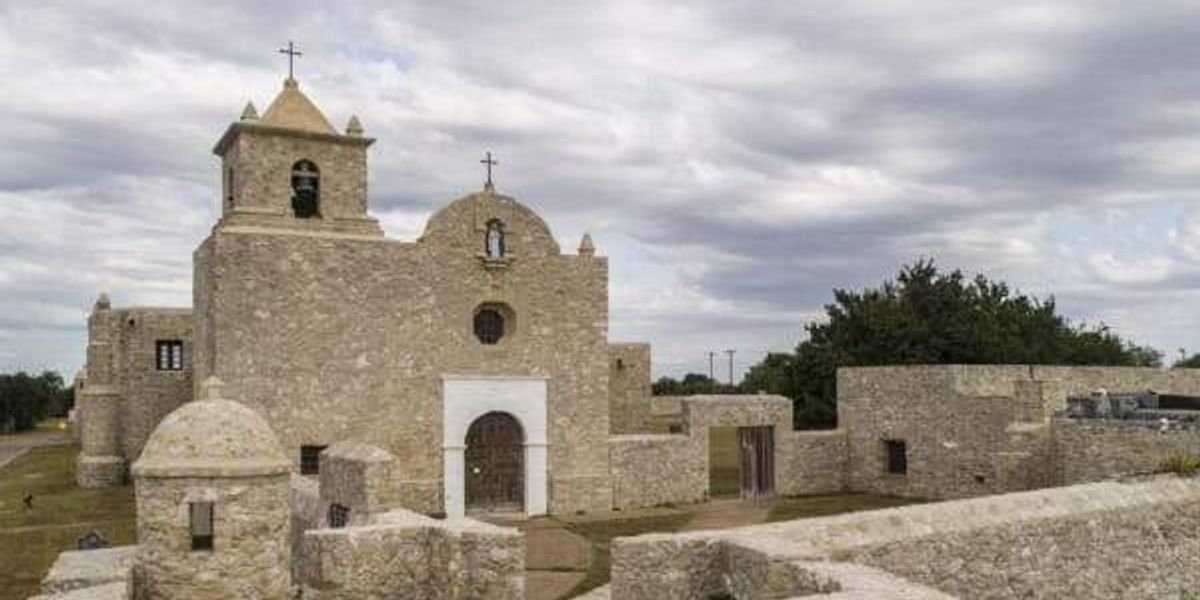 Sleep where history happened at these 6 storied Texas inns