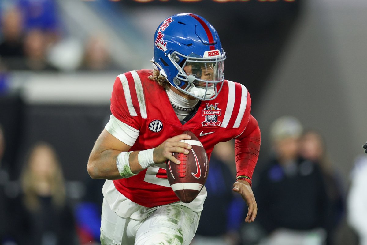QB Jaxson Dart