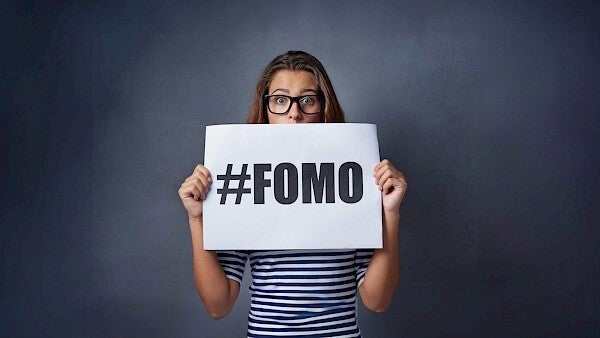 There are so many things going on in the world that you're bound to miss some, don't worry | Image by Ricardo Vargas - Too much phone? Why the iPhone 16 Pro Max and S25 Ultra feel overwhelming