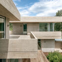 Riverside House / xiān Architects - Image 2 of 31