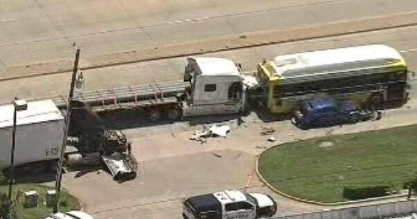 1 dead, 1 injured after DART bus, semi-truck crash in northeast Dallas
