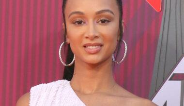 Draya Michele in Bikini Shows Off Her "Snacks" — Celebwell