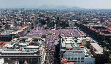 Services sector decline drags Mexico's economy in May