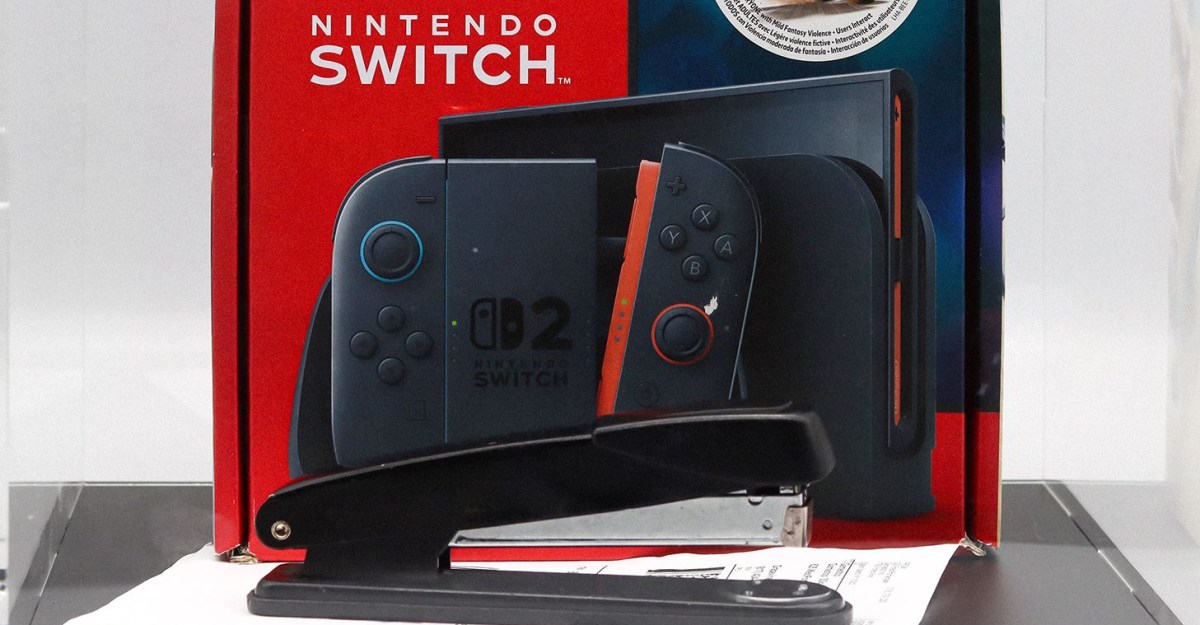 GameStop has raised $15,000 for a stapled, broken Switch 2