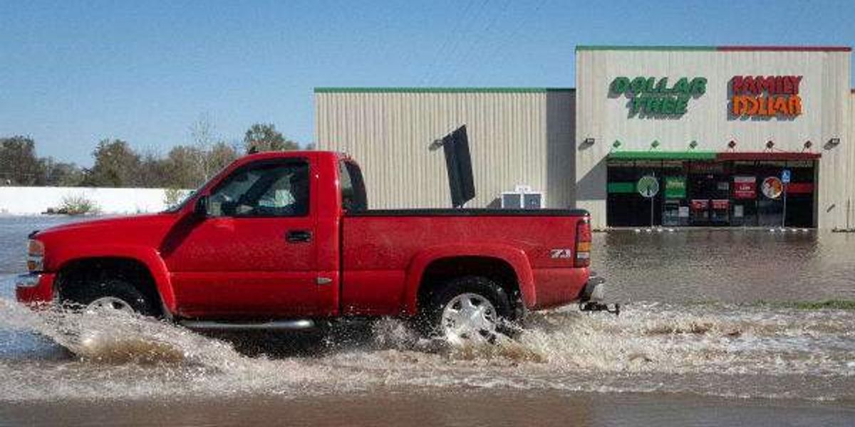 How to check flooding road closures in San Antonio area