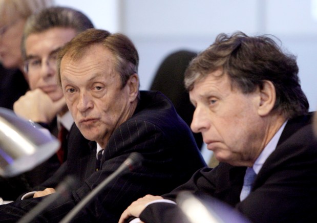 Dick Blum, right, chair of University of the California Board of Regents, is shown with UC President Robert Dynes, center, at a regents meeting on Wednesday, March 14, 2007, in Los Angeles. (AP Photo/Nick Ut)