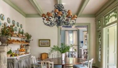 Houston influencer opens boutique hotel full of antiques