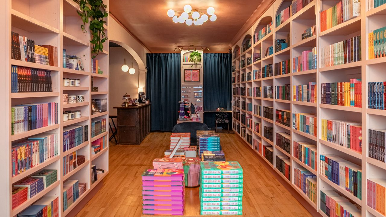 thirst bookstore in wauwatosa