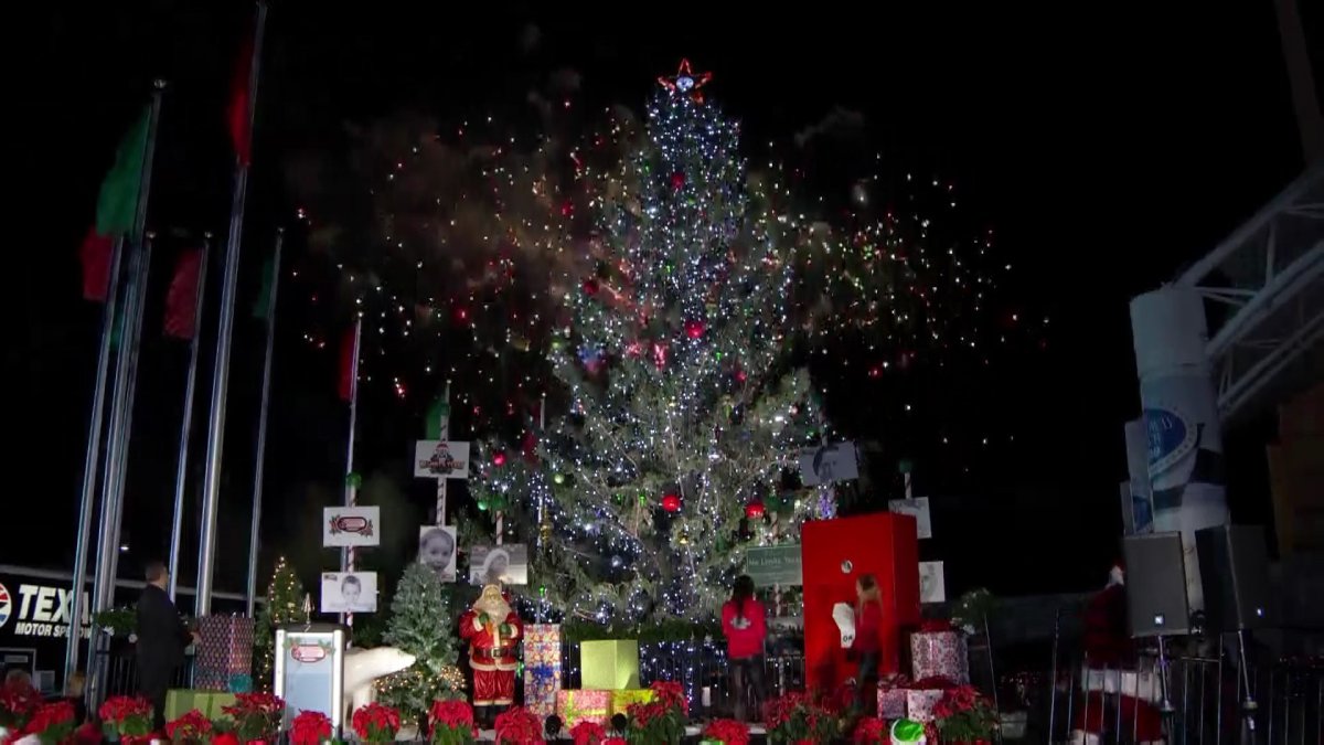 Texas Motor Speedway Holiday Lighting – NBC 5 Dallas-Fort Worth