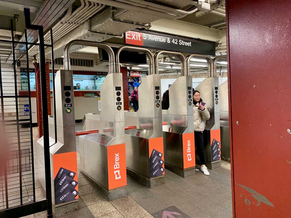 MTA’s ad blitz keeps trains on track in NYC while saving riders money