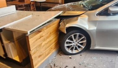 Driver plows through Starbucks in New Philadelphia