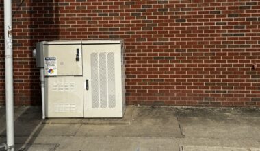 What's with the beeping box in NuLu?