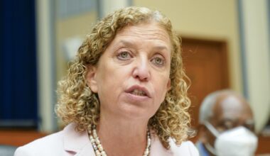 Wasserman Schultz, House Democrats decry health cuts in GOP tax law during town hall in New Orleans