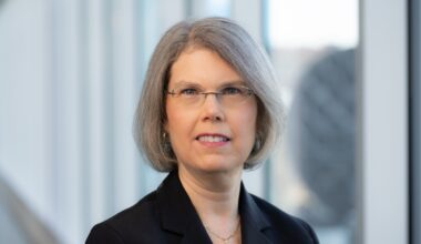 NPR news chief Edith Chapin to step down days after Congress votes to strip funding : NPR