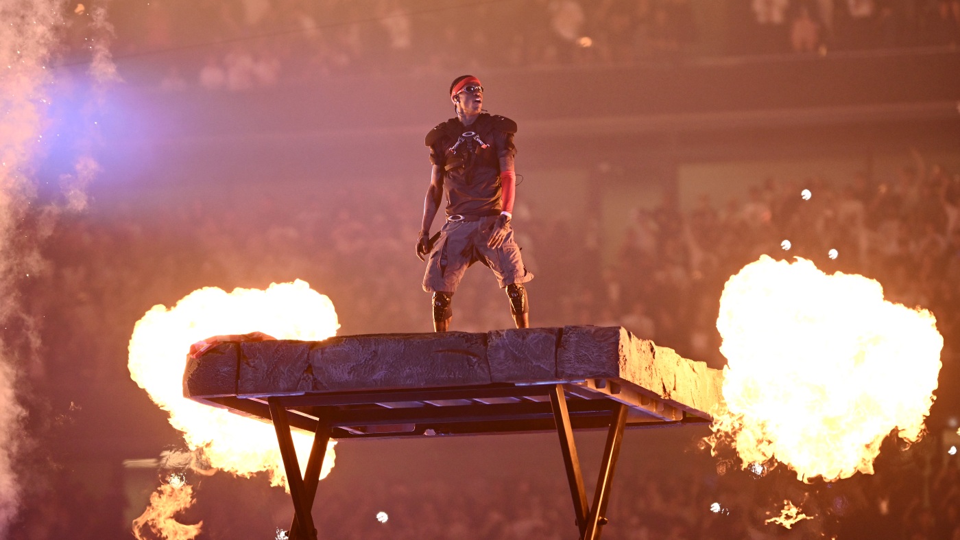 Justin Bieber and Travis Scott lead a chaotic week on the charts : NPR