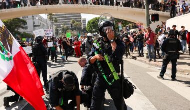 Los Angeles police cannot detain or fire weapons at journalists covering protests, judge rules