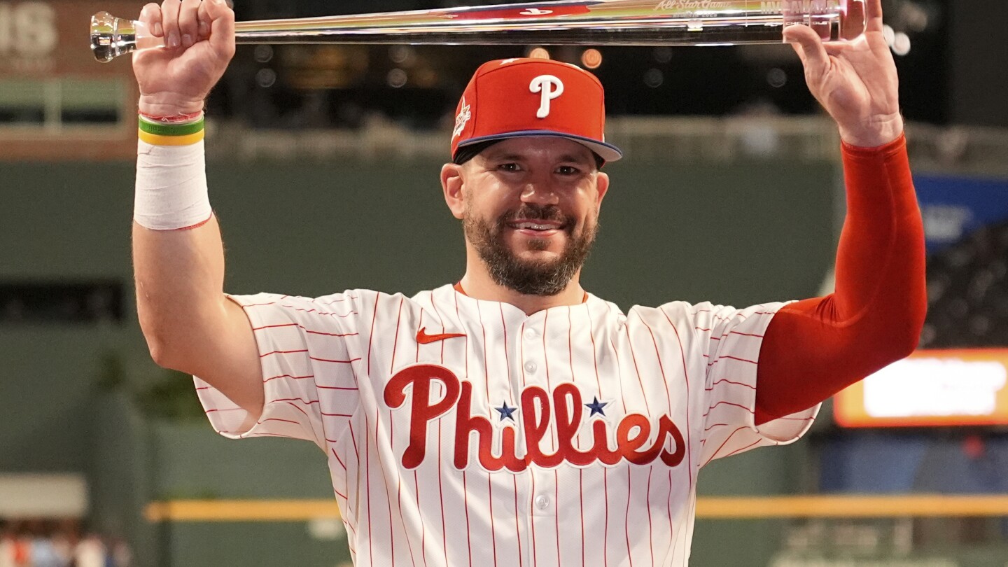 Phillies remain committed to keeping Schwarber and his homers with the team beyond 2025