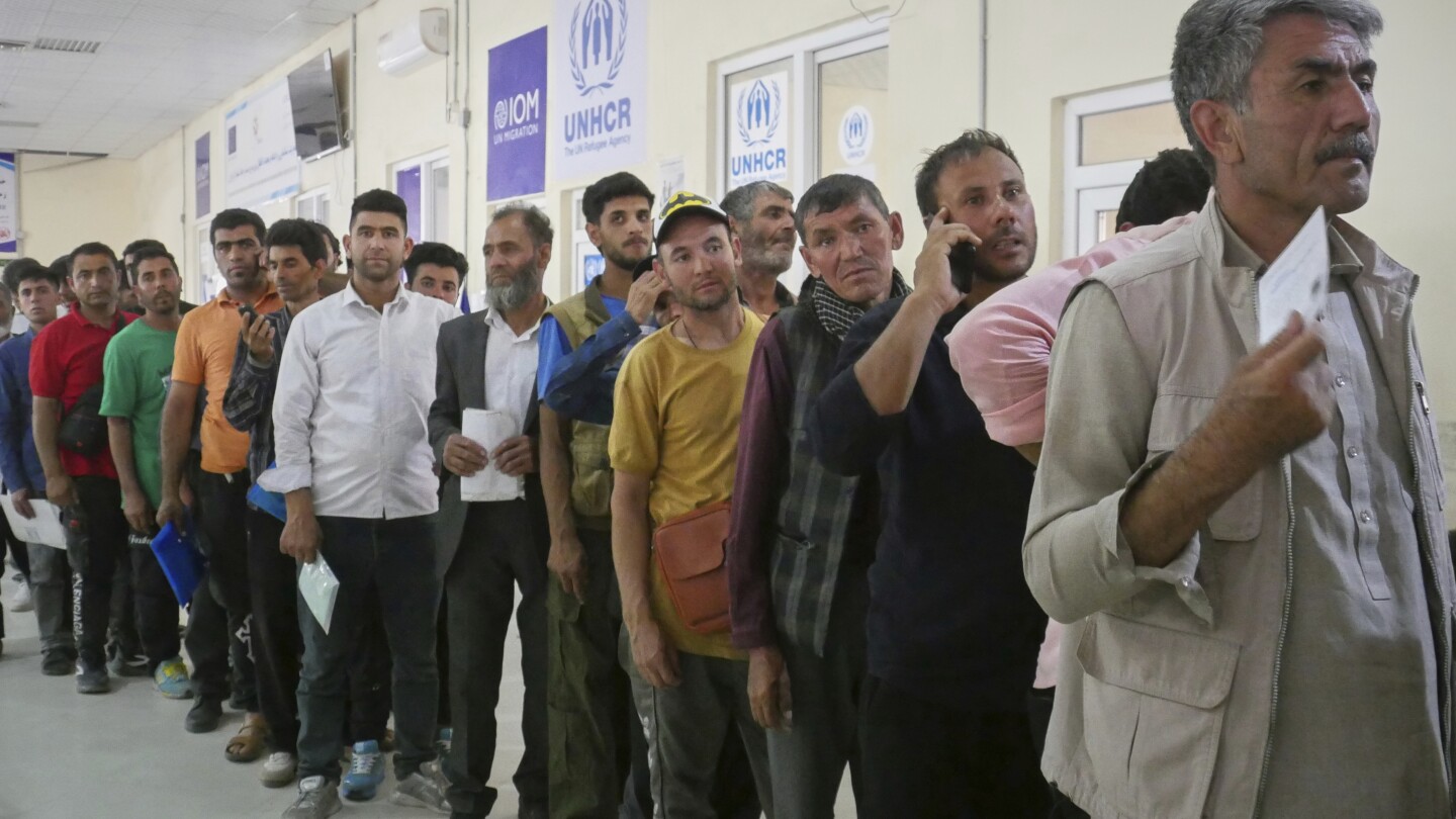 Court briefly extends protections for some Afghans in U.S.