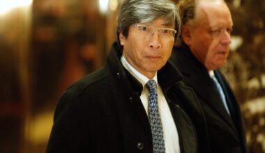Los Angeles Times owner says he will take the newspaper public