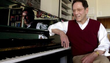 Tom Lehrer, song satirist, dies at 97
