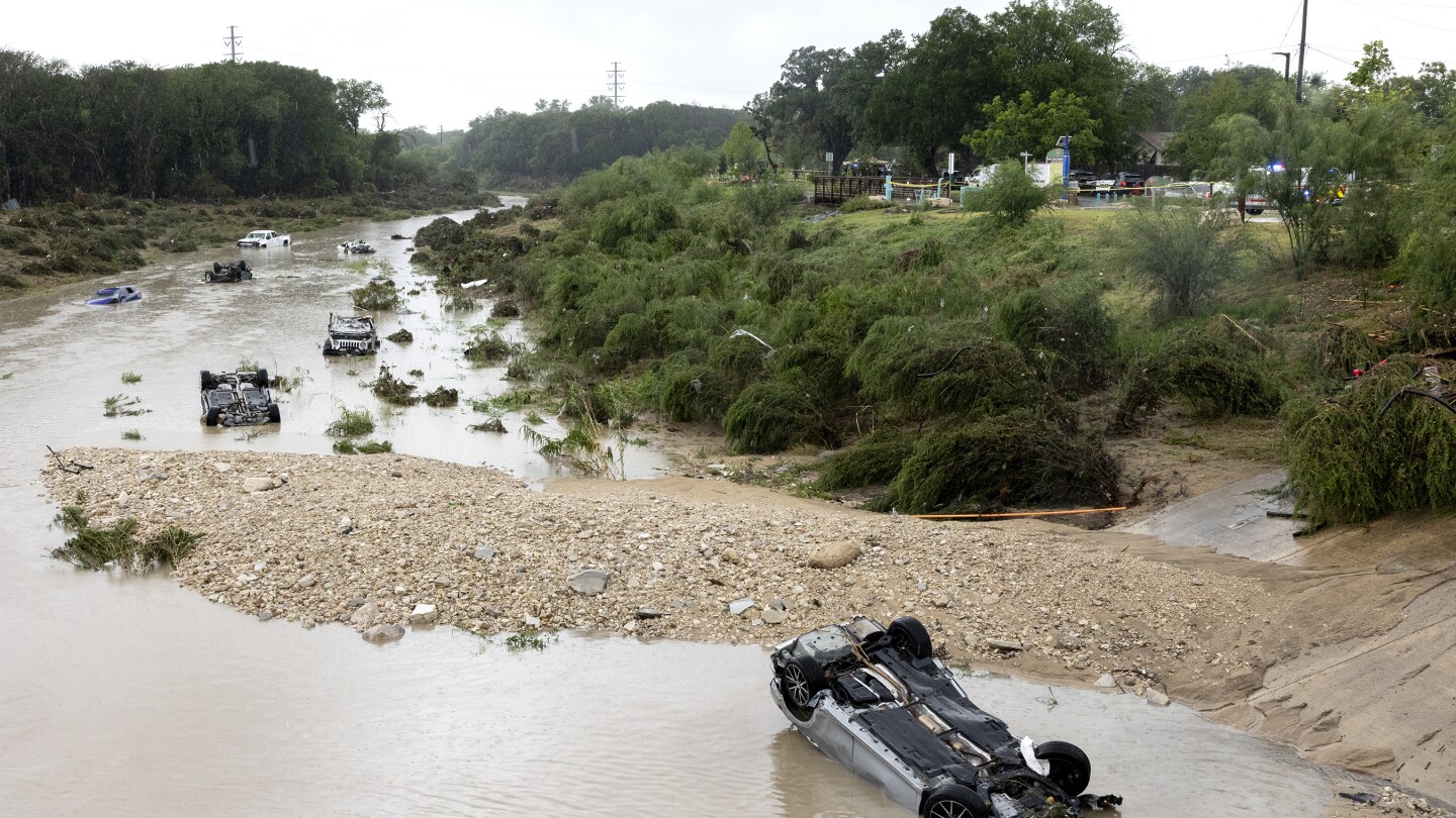 San Antonio floods leave 5 dead, 2 missing after heavy rain