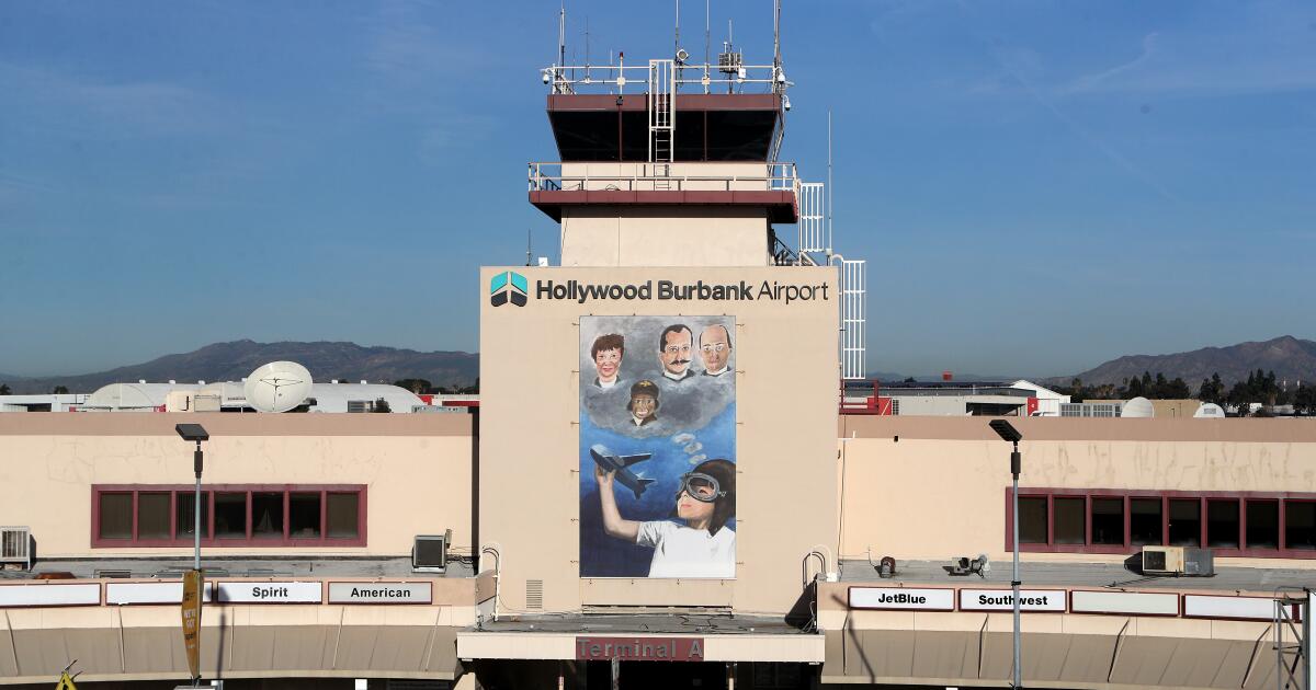 Southwest flight from Burbank drops hundreds of feet to avoid possible collision