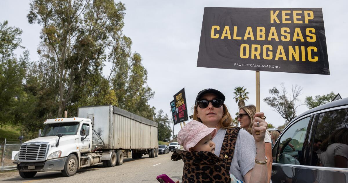 Federal contractors dumped wildfire asbestos waste at L.A. landfills