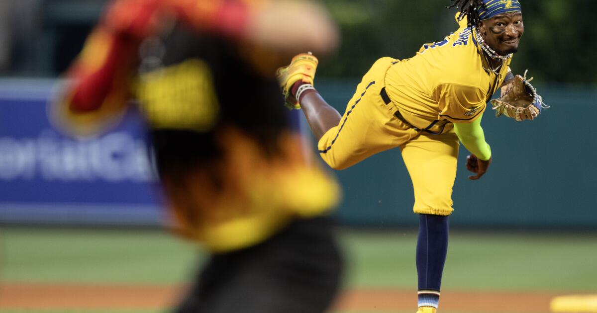 See the Savannah Bananas live this holiday weekend, via Roku
