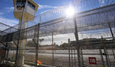 L.A. County deputy pleads guilty to smuggling drugs into jail