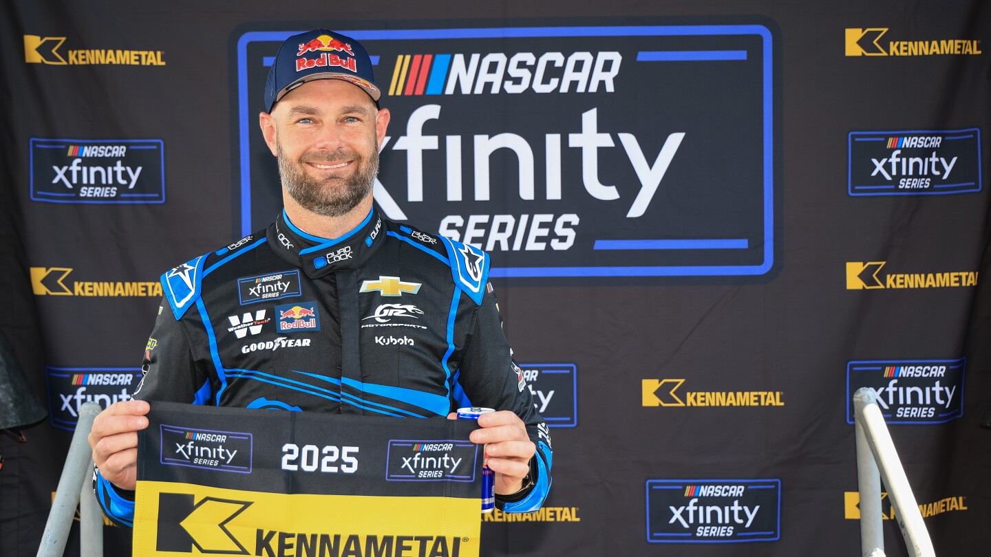 Xfinity starting lineup: Shane van Gisbergen claims Sonoma pole